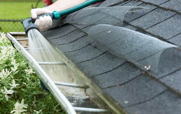 Llanrug gutter cleaning costs
